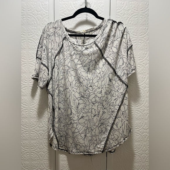 NWT SEW IN LOVE black & white floral blouse | L - Picture 7 of 10